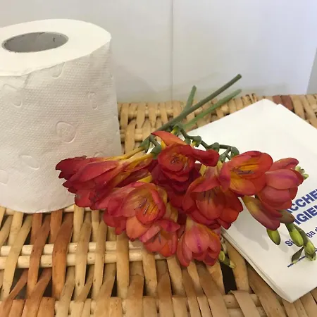 Le Comari Di *